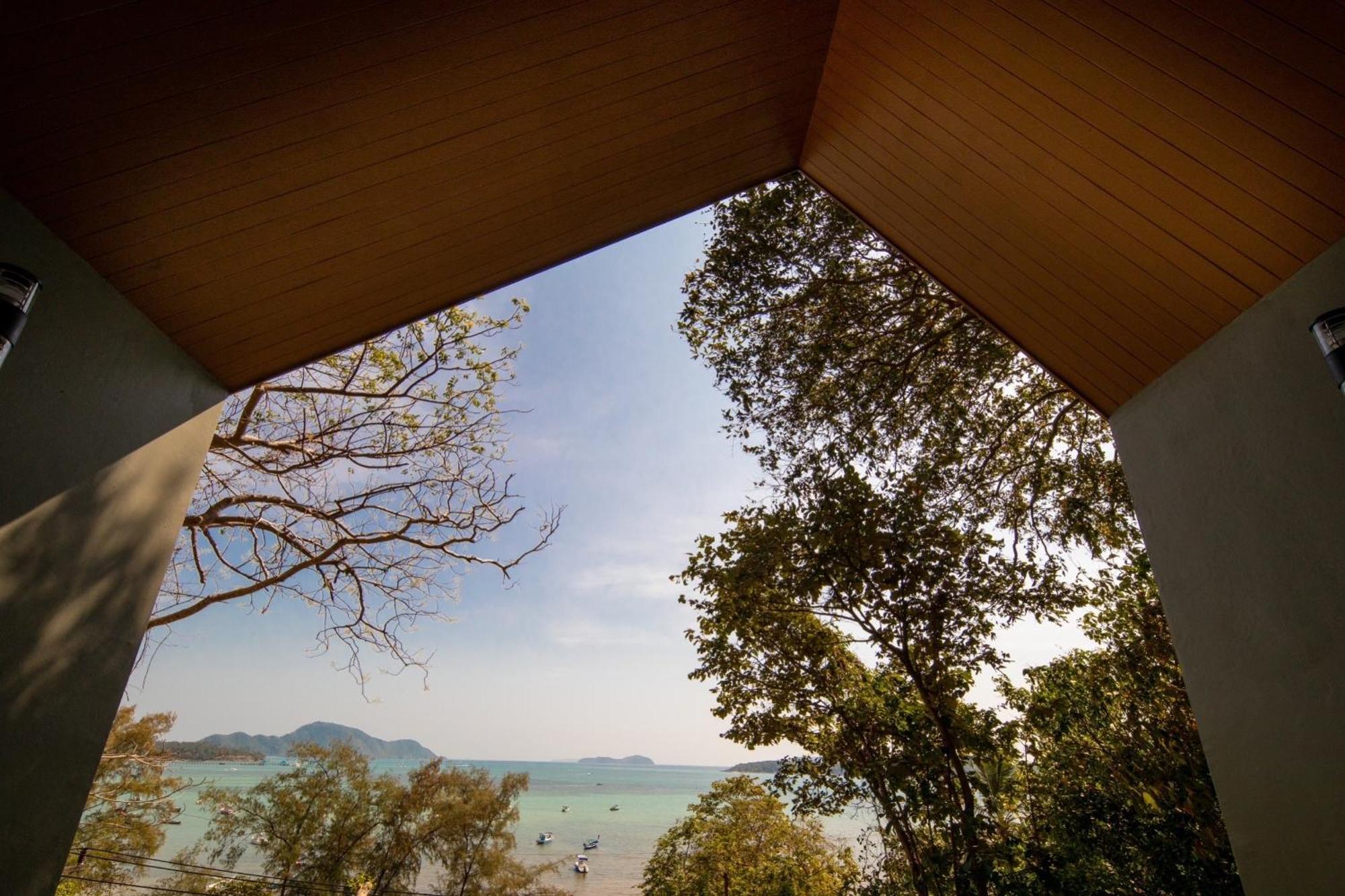 Nature Vista Rawai Nai Harn 外观 照片